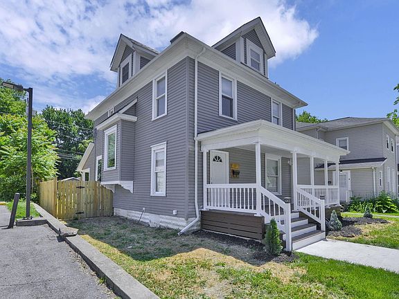 3rd image of 114 S Walnut St