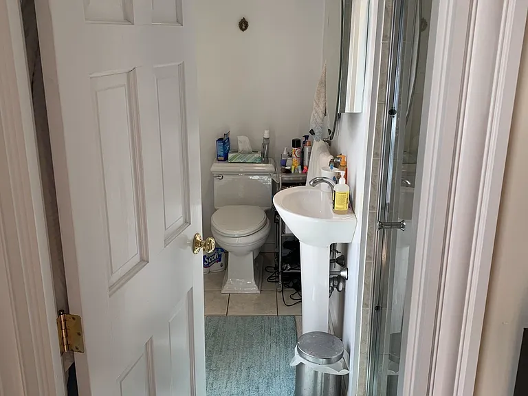 44 Irving St #4 — Photo 8