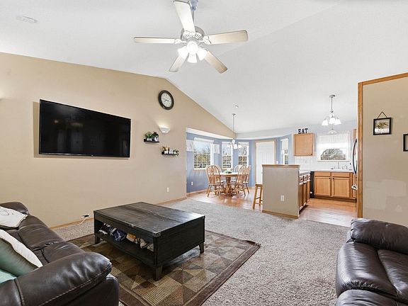 3rd image of 2726 N Rutgers St