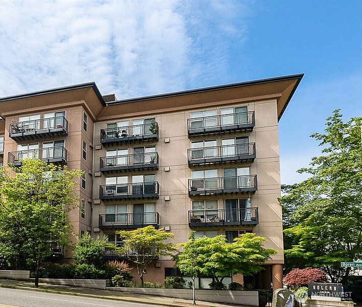 2nd image of 1323 Boren Avenue #206