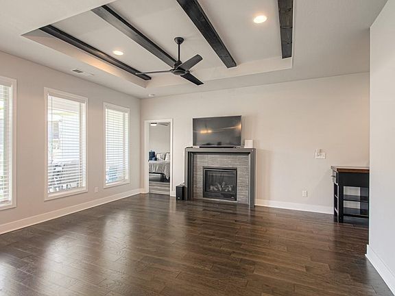 4th image of 1607 Jaclyn Dr