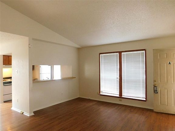 5th image of 12003 Arrowwood Dr #A