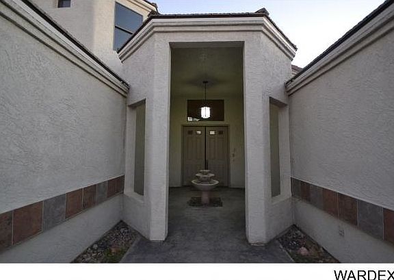 2nd image of 2080 E Desert Lakes Dr