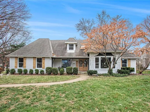 10122 Hemlock Dr, Overland Park, KS 66212