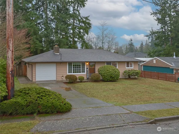 4818 190th Street SW, Lynnwood, WA 98036