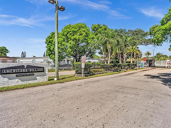 4th image of 19800 SW 180th Ave Lot 80