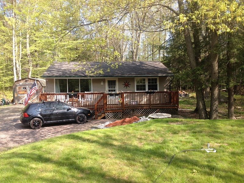 1st image of 135 Marthas Ln