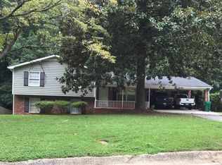 1548 Darwen Ln, Tucker, GA 30084
