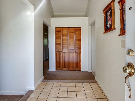 5th image of 2247 Jacqueline Dr
