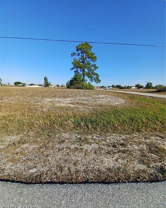 1st image of 527 NW 15th Ter