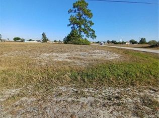 527 NW 15th Ter, Cape Coral, FL 33993