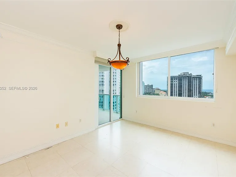 19400 Turnberry Way #1621 — Photo 14