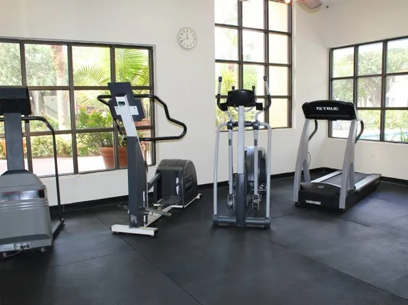 2445 SW 18th Ter, Fort Lauderdale, FL