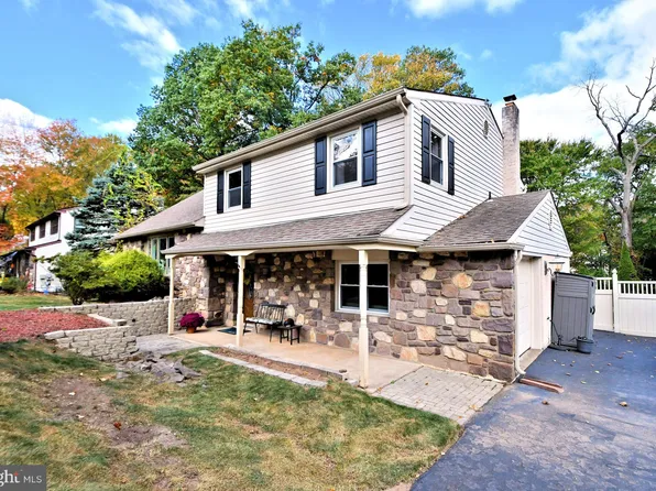 85 Fawn Dr, Holland, PA 18966