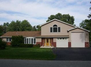 2N141 Virginia Ave, Glen Ellyn, IL 60137