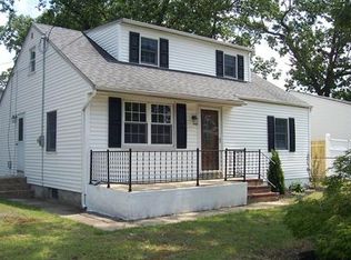 912 Englishtown Rd, Old Bridge, NJ 08857