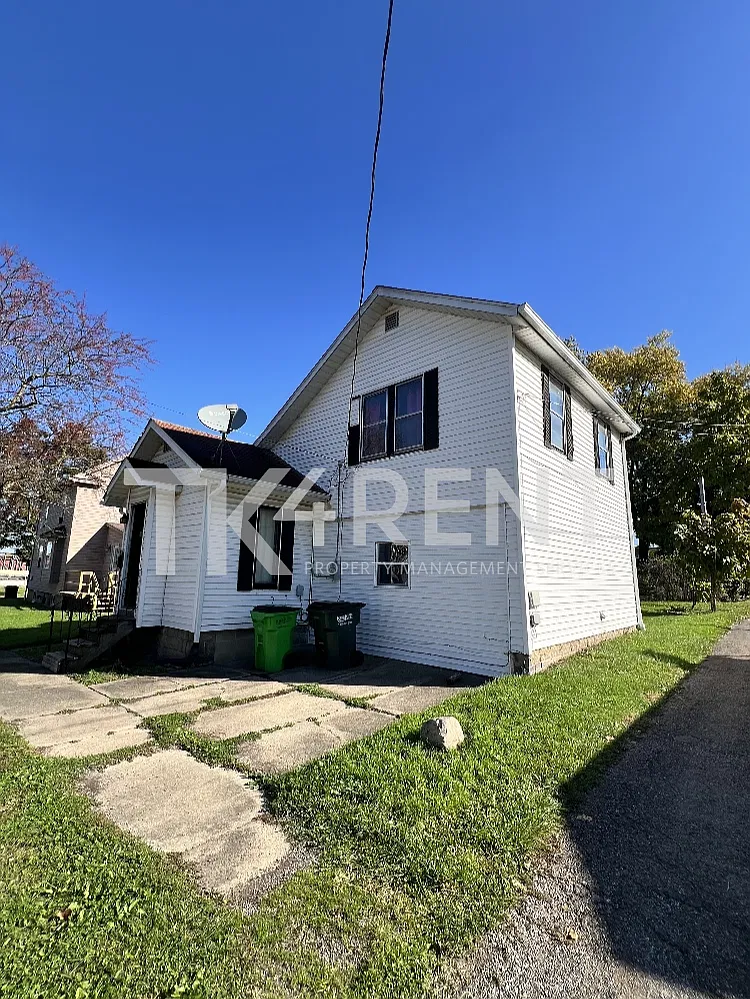 402 Cleveland Ave - 1 — Photo 2
