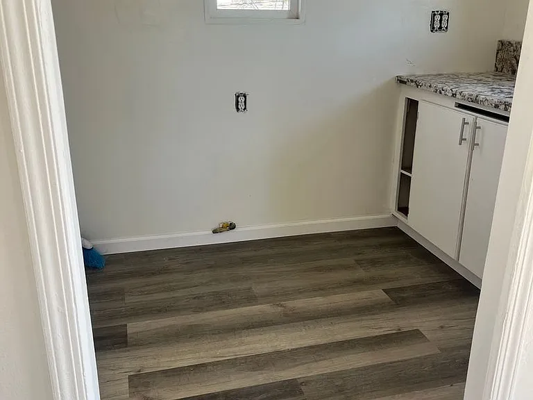 615 Central Ave — Photo 6