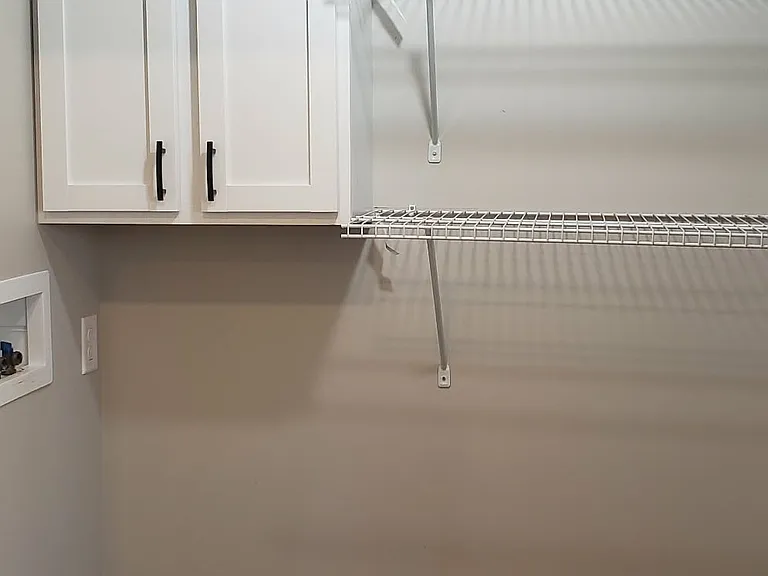 603 E Division St #1 — Photo 5