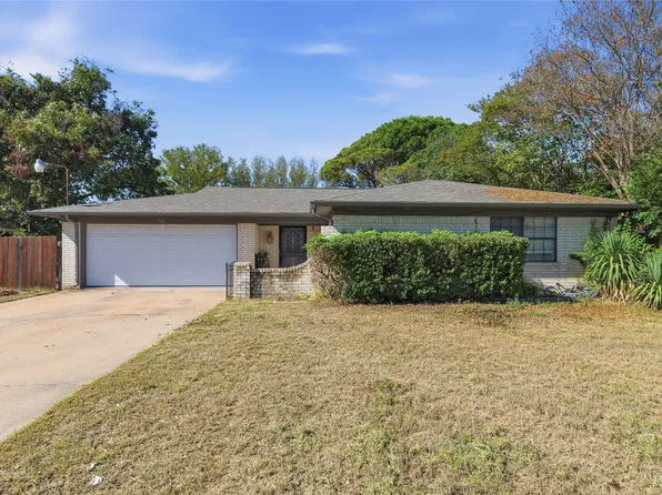 914 Meadowlark Ln, Granbury, TX 76048