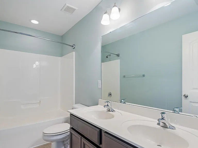 738 Keystone Park Dr — Photo 9