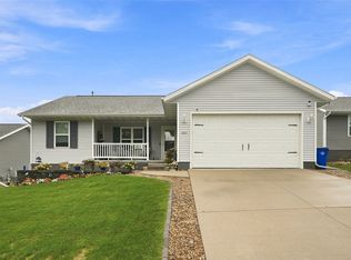 6613 Ohio St SW, Cedar Rapids, IA 52404