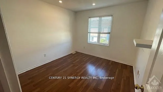 13 Barnstone Dr — Photo 10