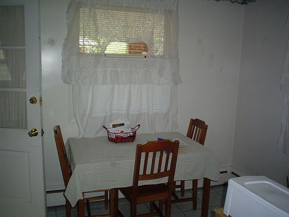 Dine In Area of Kitchen
