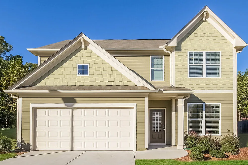4 bed, 2.5 bath, 2002 sqft, $1,975 — Photo 1