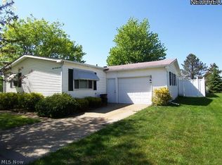 375 Stable Dr, Lagrange, OH 44050