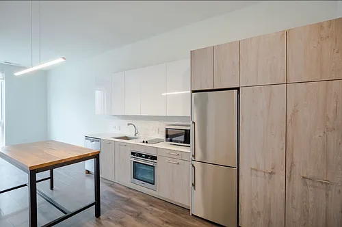 3420 N Lincoln Ave #206 Photo 1