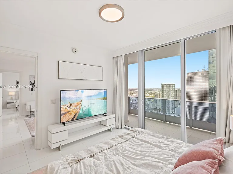 200 Biscayne Boulevard Way #5009 — Photo 31