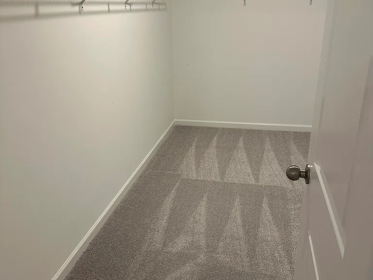 240 Vision St — Photo 16