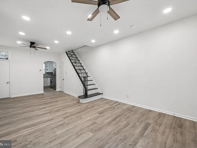 1523 S Etting St — Photo 3