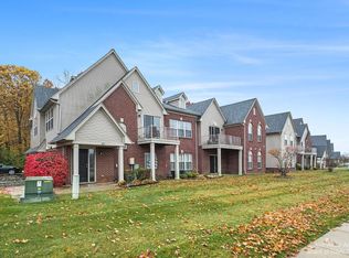 879 Addington Ln, Ann Arbor, MI 48108