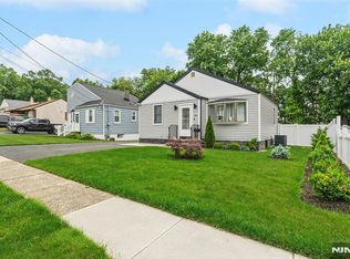 316 S Blvd, Saddle Brook, NJ 07663