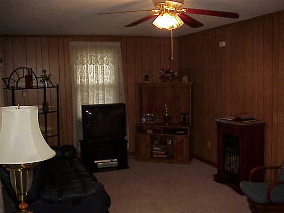 2nd image of 203 Vega St
