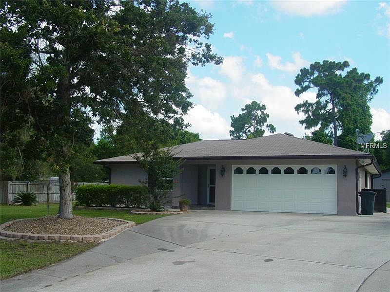 1st image of 26 Palmetto Dr