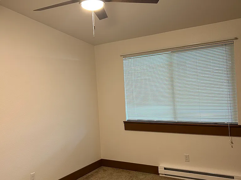 471 E Michelle Dr — Photo 53
