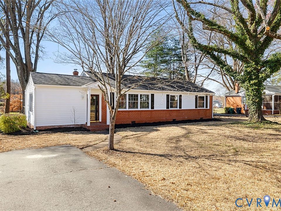 1st image of 105 Saint Lo Dr