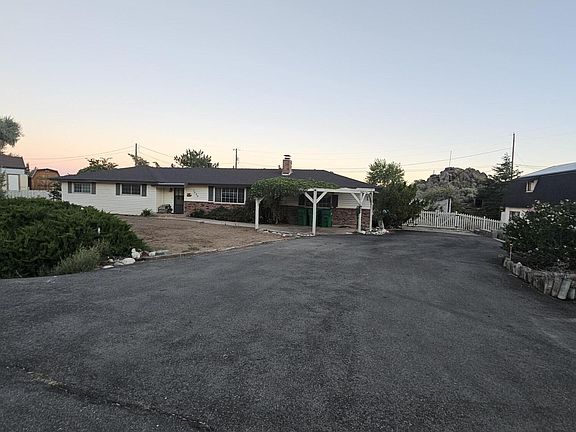 4th image of 7650 Hillview Dr