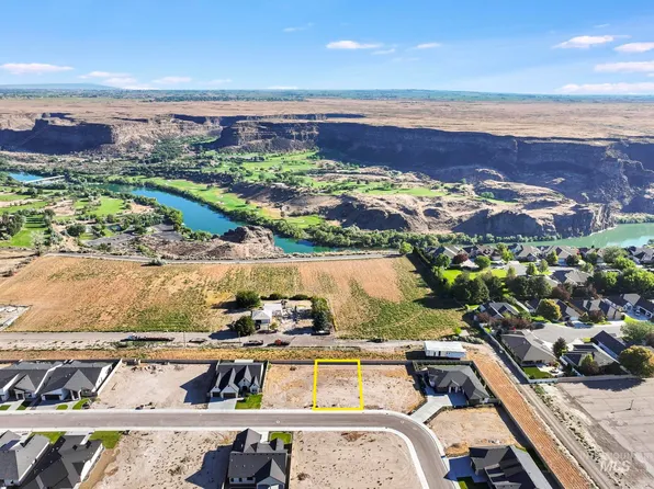 601 Canyon Falls Dr, Twin Falls, ID 83301