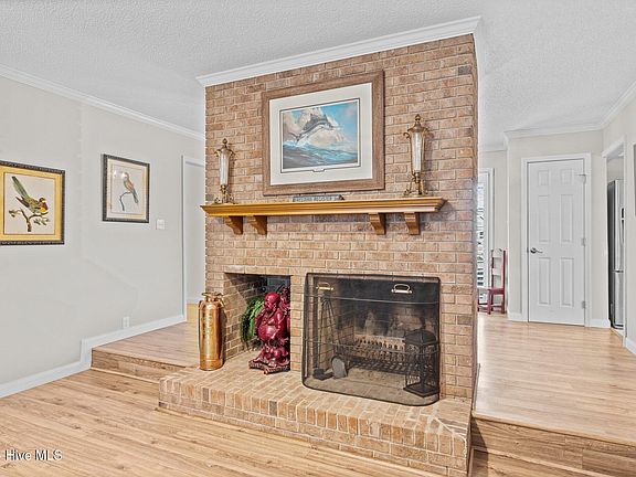 5th image of 130 Gull Harbor Drive