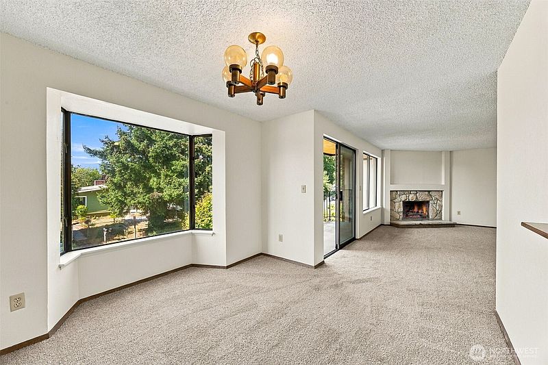 4th image of 22700 28th Avenue S #203