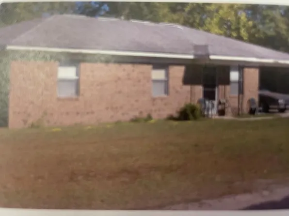 517 Walker St, Jesup, GA 31546