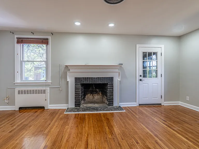 644 Meetinghouse Rd — Photo 9