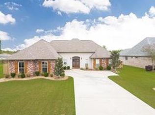 11339 Copper Hill Dr, Hammond, LA 70403