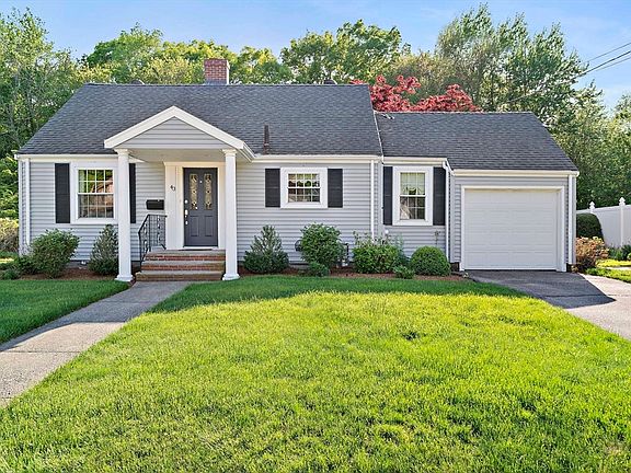 2nd image of 43 Aster Cir