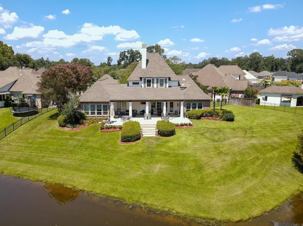 7046 Dianthus Dr, Baton Rouge, LA 70817