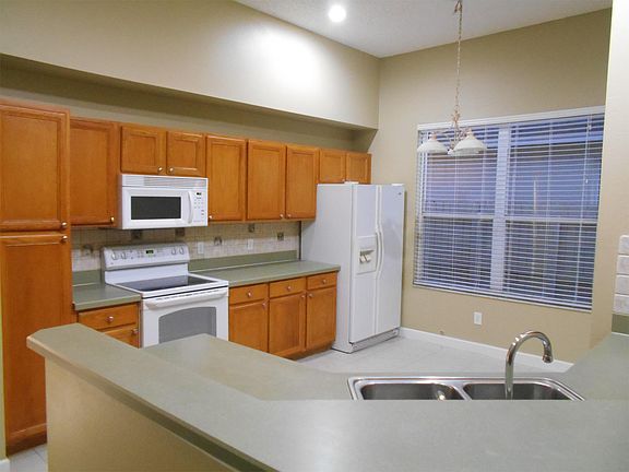 4th image of 12744 Enclave Dr
